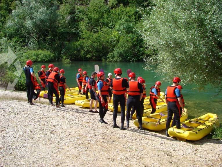 Split: Cetina River Rafting Tour With Instructor - Key Points