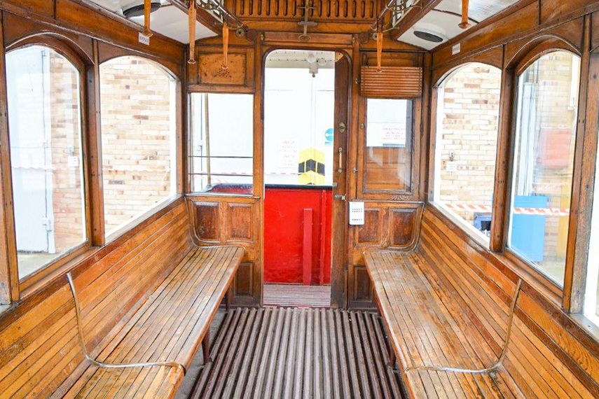 Wroclaw: Private Tour by Smal Historic Tram (1,5h, 11 Seats) - Key Points