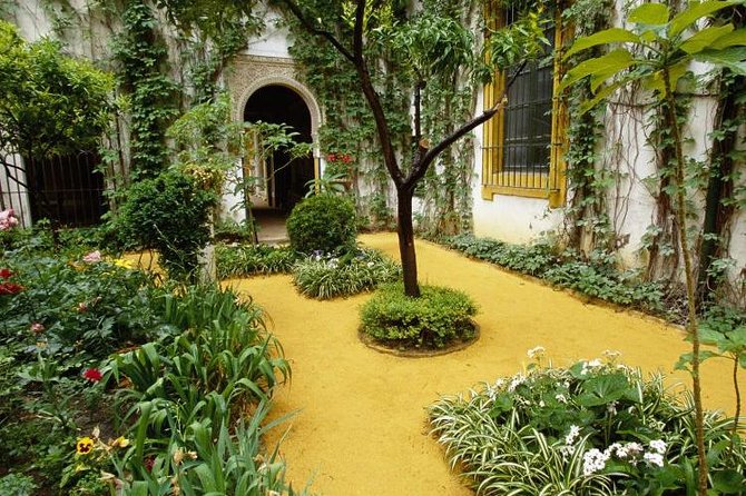 Alcázar and Jewish Quarter Guided Walking Tour in Seville - Whats Not Included