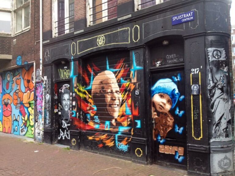 Amsterdam: Coffee Shops Walking Tour Tour Overview