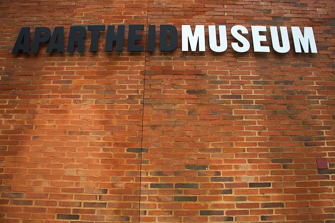 Apartheid Museum Guided Tour - Overview of the Apartheid Museum