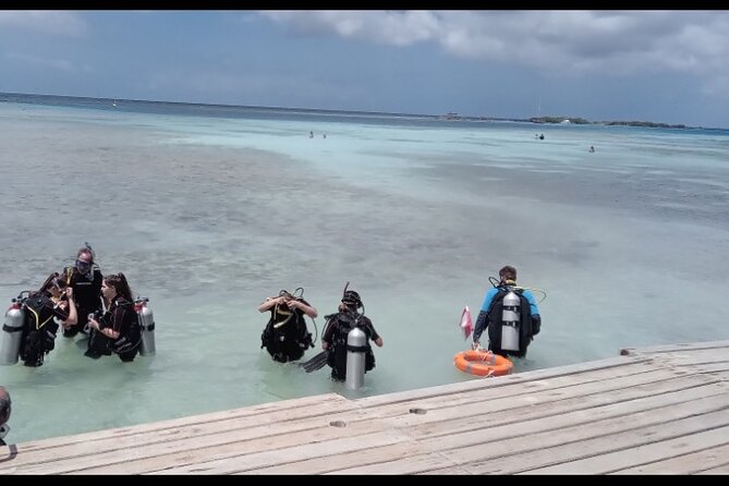 Aruba PADI Scuba Diving Program Non Certified Divers - Included in the Program