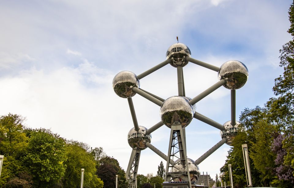 Brussels: Insta-Perfect Walk With a Local - Overview of the Experience