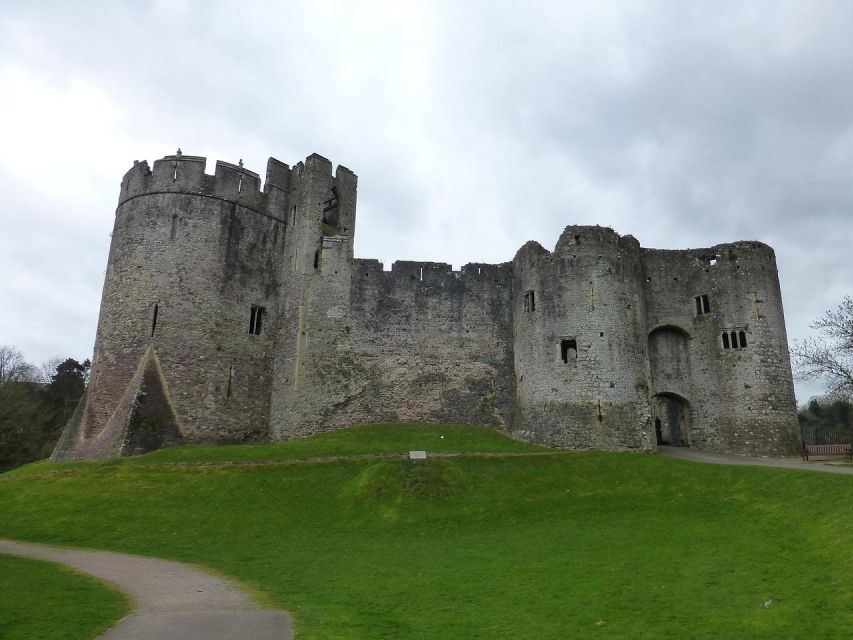 Chepstow Castle Tour: History and Heritage - Castles Construction and Early History