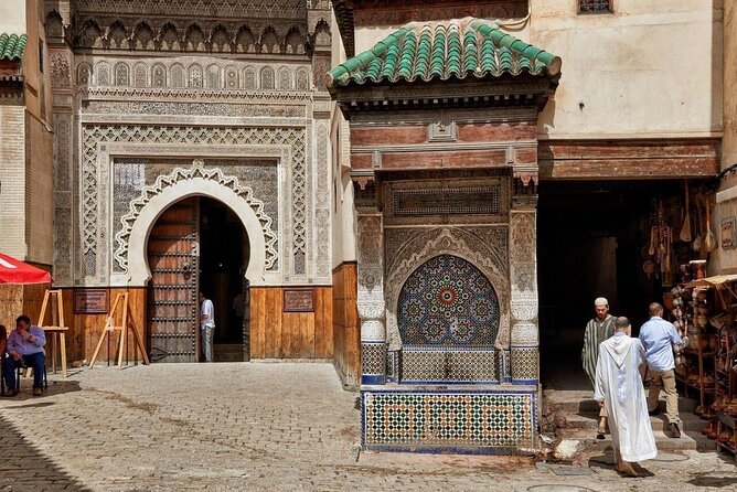 Fez Guided Tour With Lunch From Casablanca - Explore Fez Medina