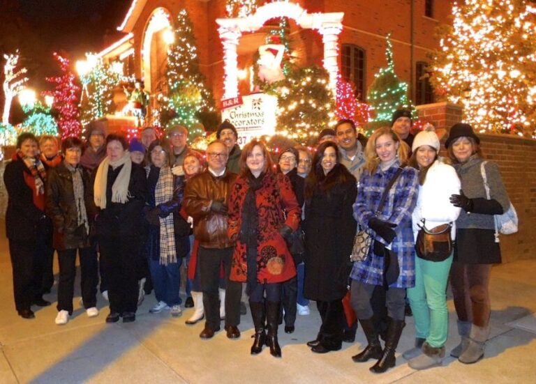 From Manhattan: 4 Hour Christmas Lights Luxury Bus Tour Tour Overview