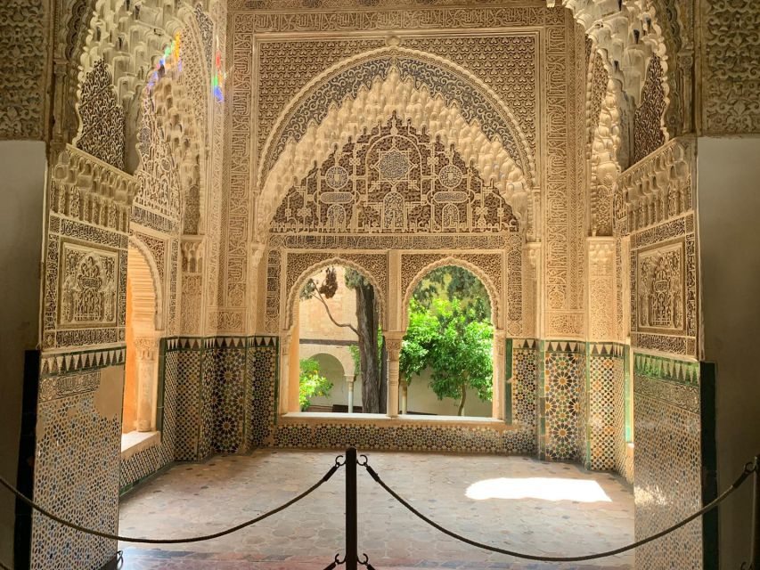 Granada: Alhambra Complex Guided Tour With Ticket - Tour Overview and Pricing