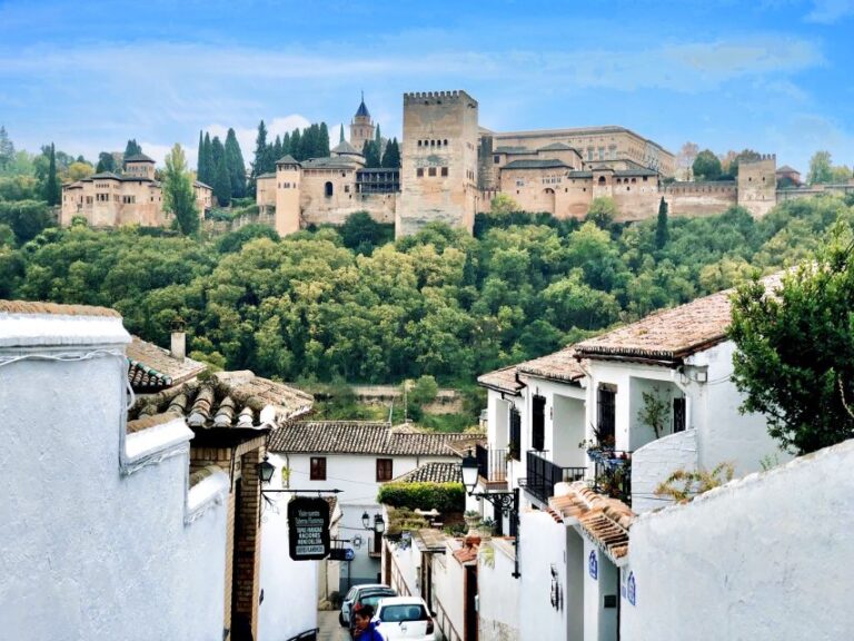 Granada: Private Unesco Heritage Albaicin Walking Tour Tour Overview