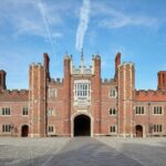 Hampton Court Palace Private Tour Meeting And Pickup