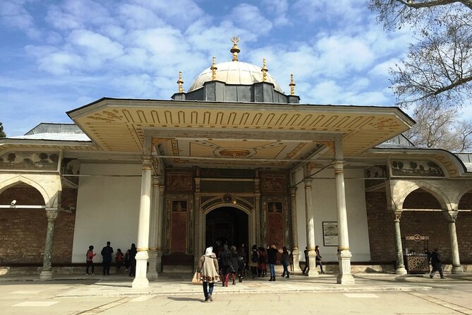 Highlights Of Istanbul With Private Tour Guide Zerrin Exploring Hagia Sophia Mosque