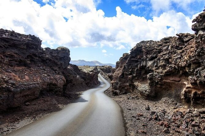 Lanzarote Volcanoes Tour Departing From Fuerteventura Pickup Information