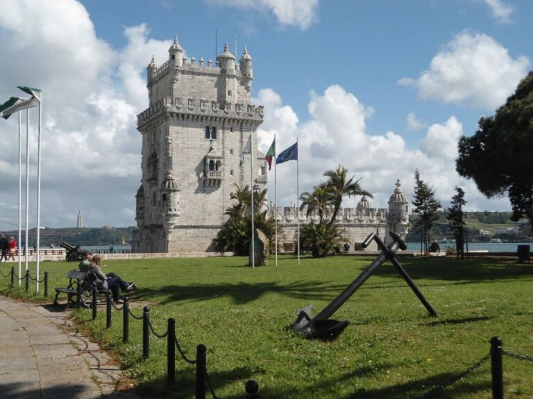 Lisbon: Full Day Private And Guided City Tour Exploring S?? Cathedral