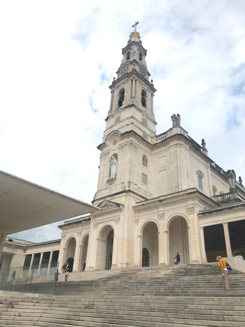 Lisbon: Private Sanctuary Of Fátima Half Day Guided Tour Tour Overview