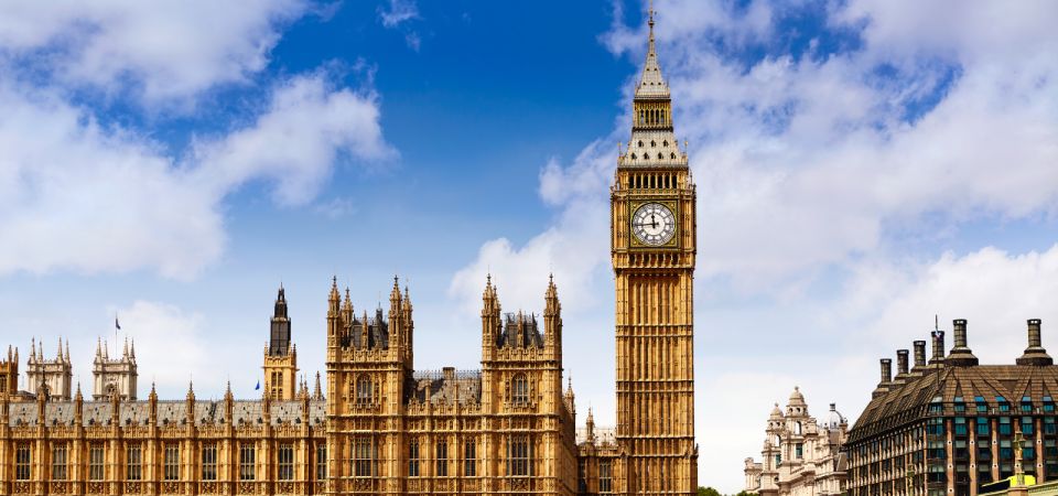 London: Historical Walking Tour in Westminster With an APP - Tour Overview