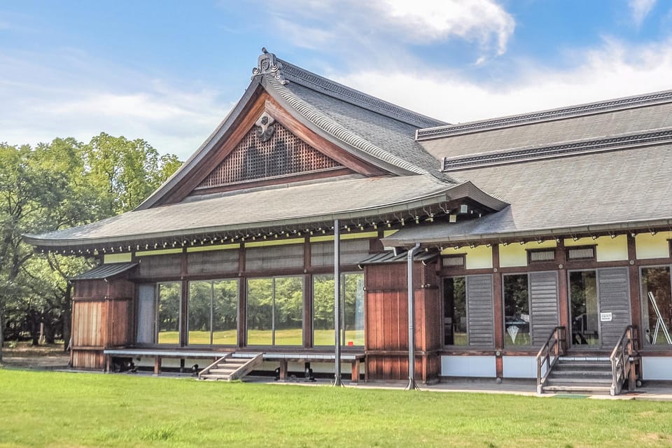 Osaka Castle Tour Review: A Historical Adventure - Explore the Iconic Osaka Castle