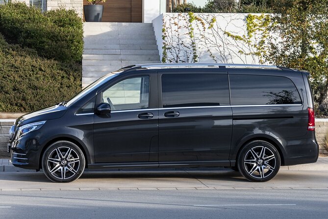 Paris Airport Transfer: Paris Airport CDG to Paris by Luxury Van - Pickup and Drop-off Locations