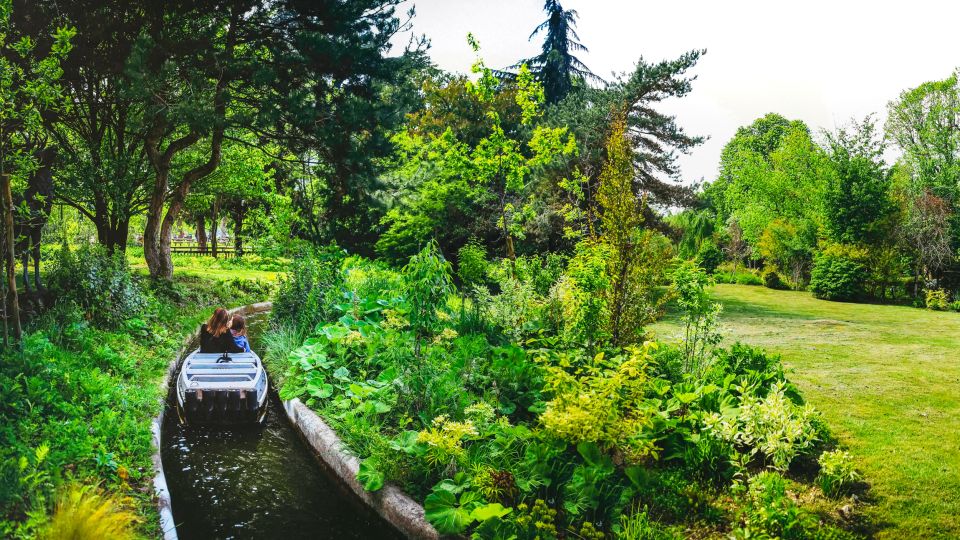 Paris: Jardin D'acclimatation 1-Day Unlimited Pass - Overview of Jardin Dacclimatation