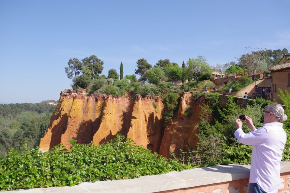 Provence: Guided Tour of the Hilltop Villages of Luberon - Tour Details