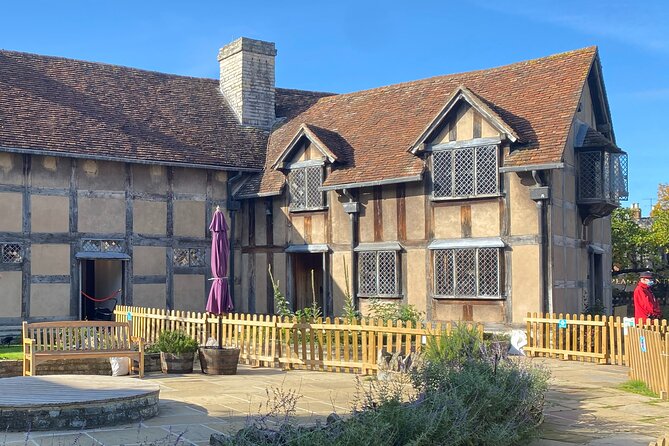 Shakespeare's Stratford-Upon-Avon: A Self-Guided Audio Tour - Tour Details