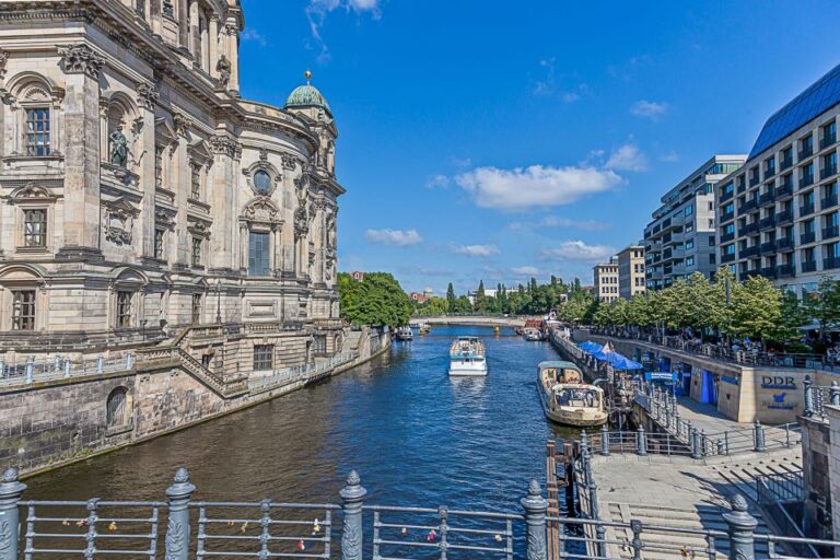 Skip The Line Boat Cruise And Berlin's Old Town Guided Tour Explore Berlins Old Town