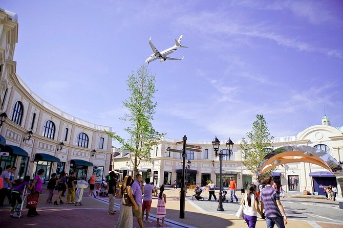 Vancouver Lay Over Shopping (mc Arthurglen Designer Outlet Mall ) Tour Private Exploring Mcarthurglen Designer Outlet Mall