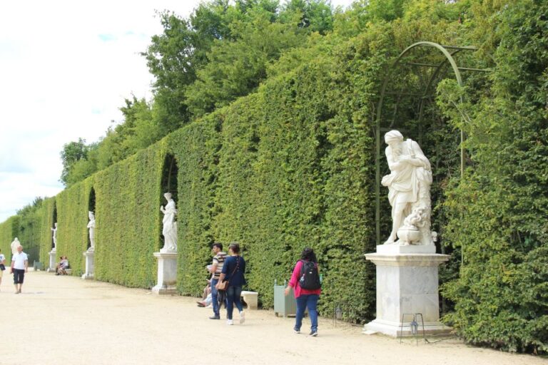 Versailles: Garden Private Guided Tour & Palace Entry Ticket Tour Overview