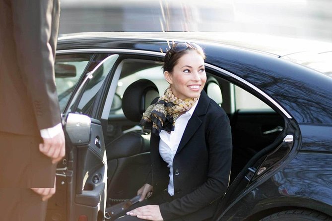 VIP Limo Transfers From & To Santorini Airport - Overview of VIP Limo Transfers