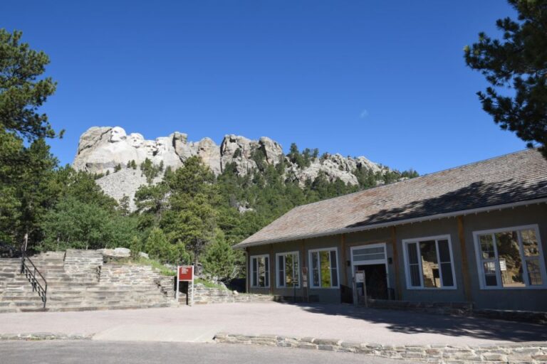 Wall: Mount Rushmore & Badlands Self Guided Audio Tour Tour Overview