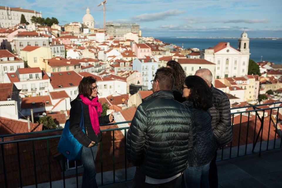 2h Old Lisbon Tuk Tuk Tour - Inclusions