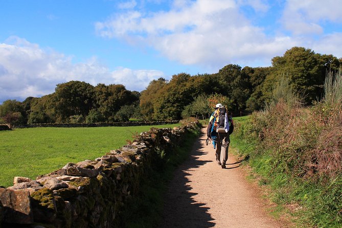 8-Day Camino Frances Pilgrimage Tour From Sarria to Santiago - 6 Walking Days - Meeting and End Points