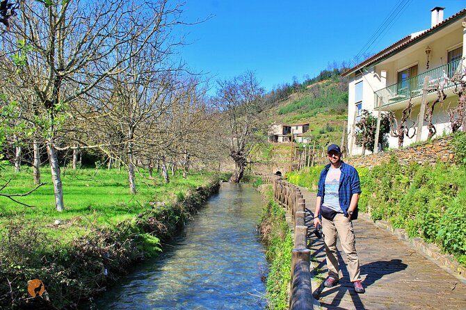 A Tour Between the Cascades and Schist Villages, Piodão - Inclusions