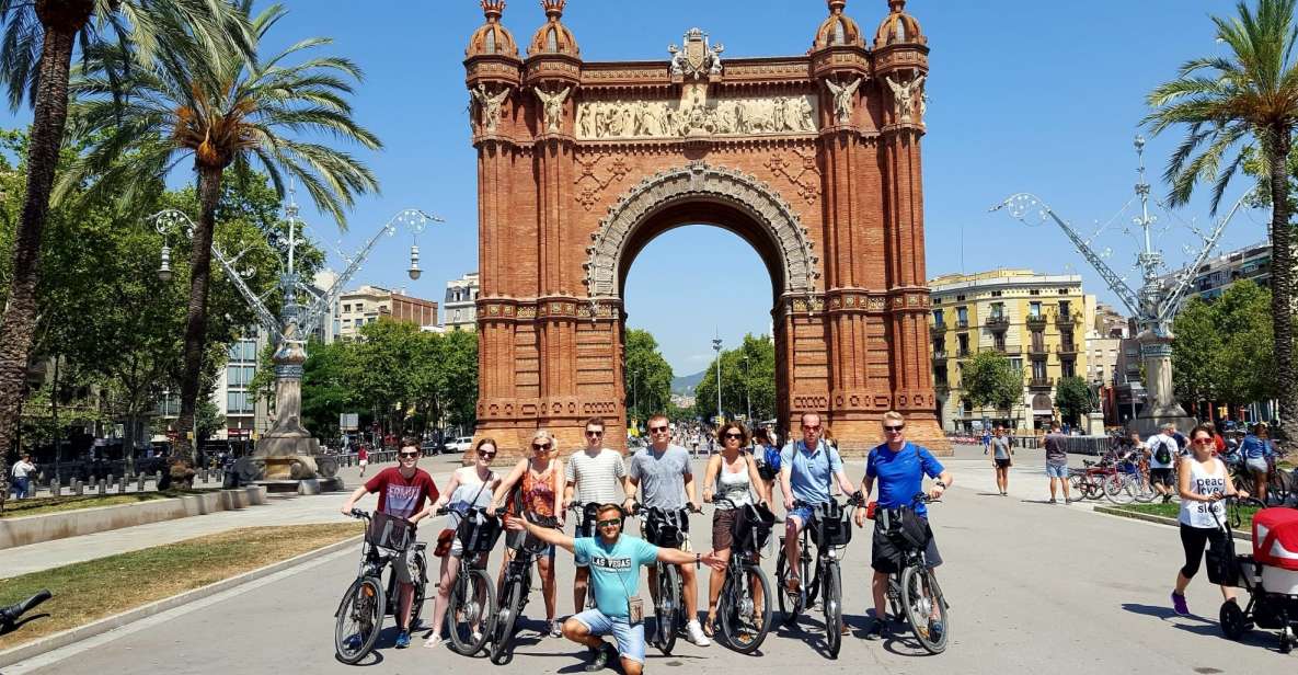 Barcelona: Private Photography and City Highlights Bike Tour - Booking Information