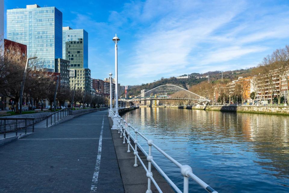 Bilbao: Insta-Perfect Walk With a Local - Experience Highlights