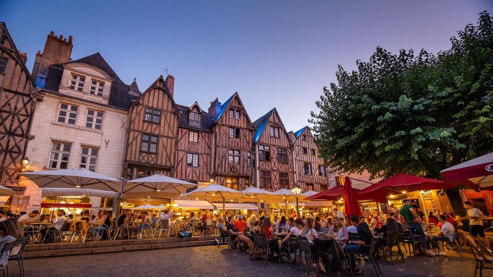 Château Loire Tour - Castles in Loire Region