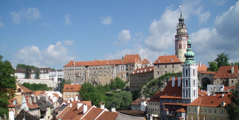 Czech Krumlov: 2 Hour Private Walking Tour With Guide - Tour Overview and Inclusions