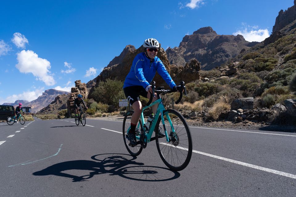 El Teide: Full-Day Road Cycling Route on Fridays - Cycling Route Overview