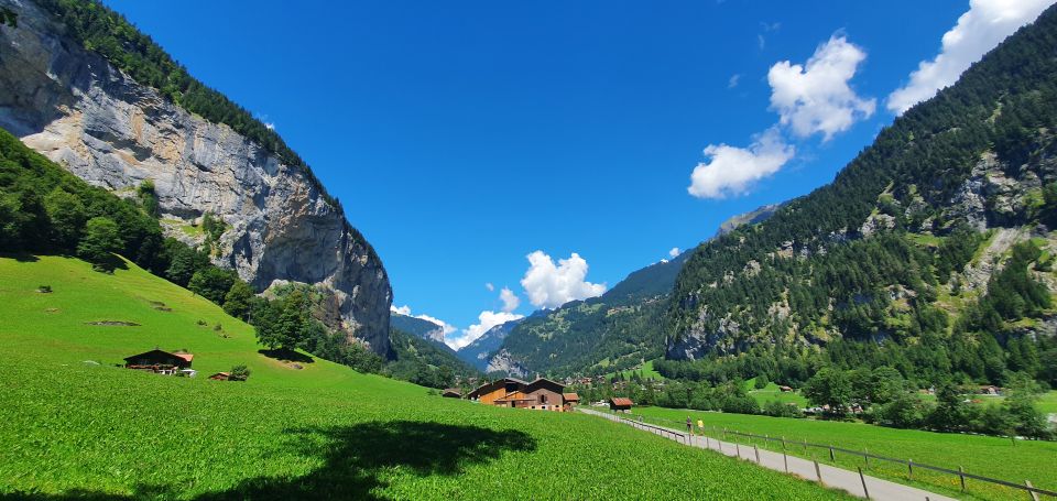 From Zurich: Waterfalls Valley & Aareschlucht Gorge Day Tour - Explore Lauterbrunnen Valley