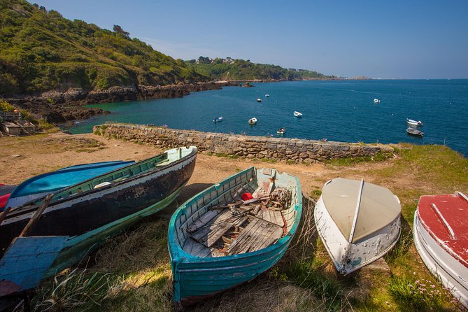 Guernsey Coastal Small Group Tour - Meeting and Pickup