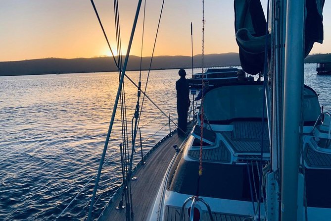 Knysna Sunset Sailing Cruise, Light Dinner & Bubbly - Inclusions