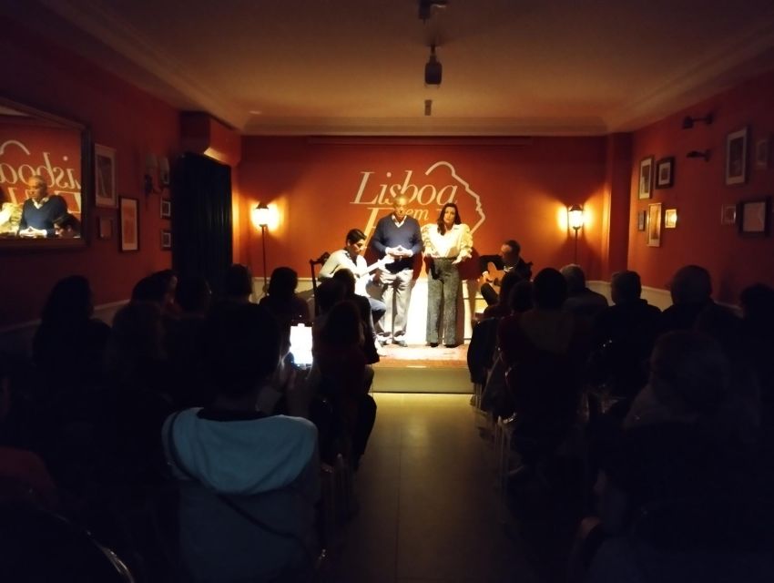 Lisbon: Evening Intimate Live Fado Music Show With Port Wine - Performance Details