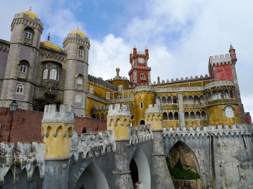 Lisbon: Sintra, Cascais and Estoril Private Day Tour - Visiting Cabo Da Roca