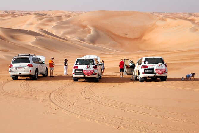 Liwa Oasis Desert Drive From Abu Dhabi - Off-Road Adventure Through the Dunes