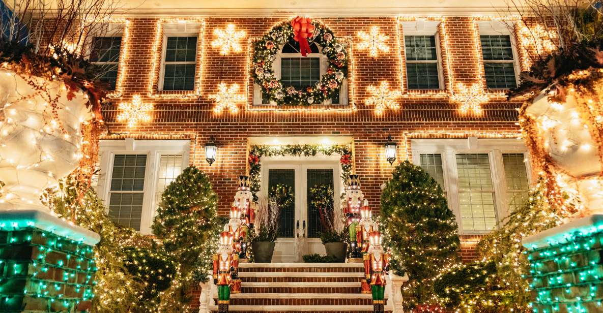 NYC: Dyker Heights Christmas Lights & Skyline View Bus Tour - Itinerary