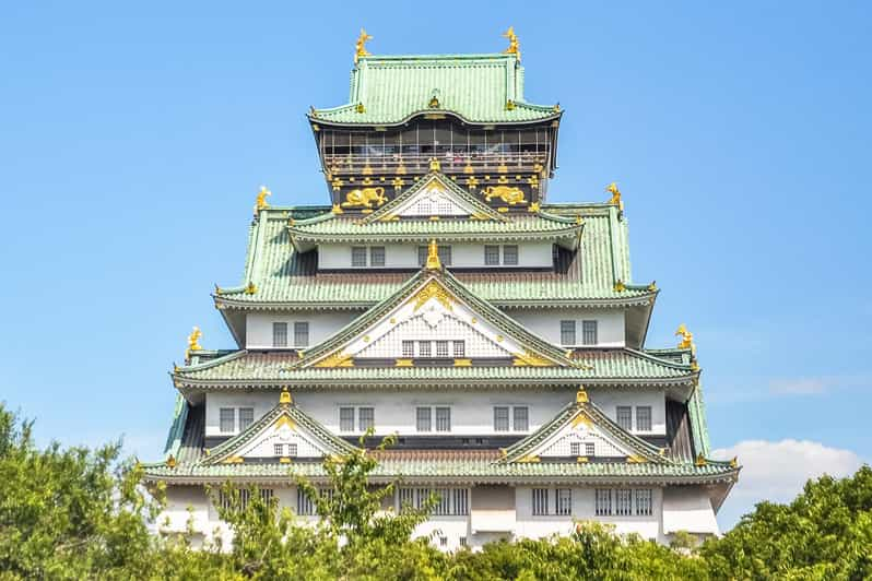 Osaka Castle Tour Review: A Historical Adventure - Immersion in Osakas History