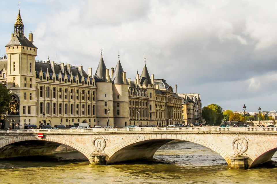 Paris: Île De La Cité Tour, Cruise & Sainte Chapelle Entry - Highlights of the Tour