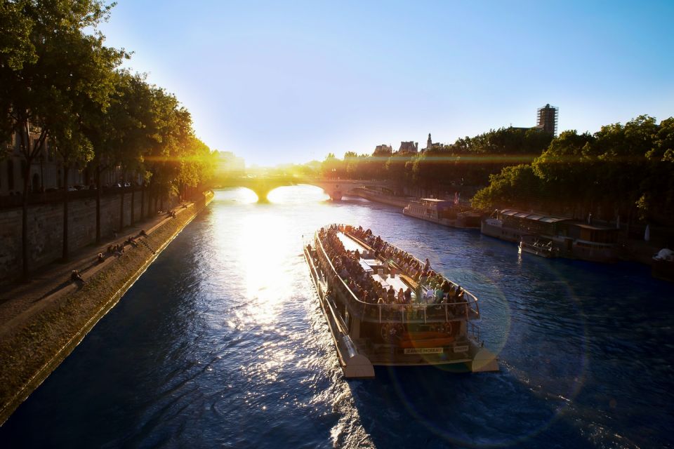 Paris: Illuminations River Cruise With Audio Commentary - Highlights of the Cruise