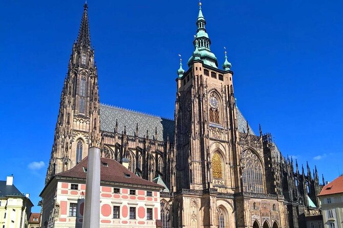 Private Custom Tour: Half-Day Tour of Prague Castle and Old Town - Highlights of the Tour