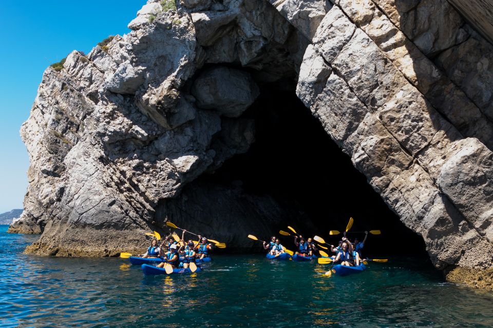 Sesimbra: Arrabida Natural Park & Caves Guided Kayaking Tour - Itinerary