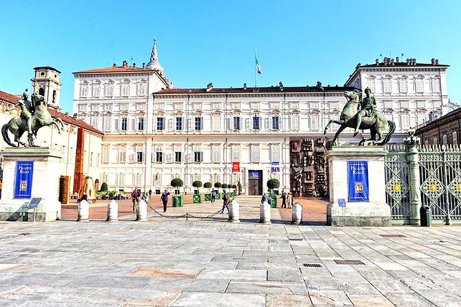 Skip the Line Turin Royal Palace Tour With Holy Shroud Chapel, Armoury & Gardens - Skip-the-Line Entry and Private Guide