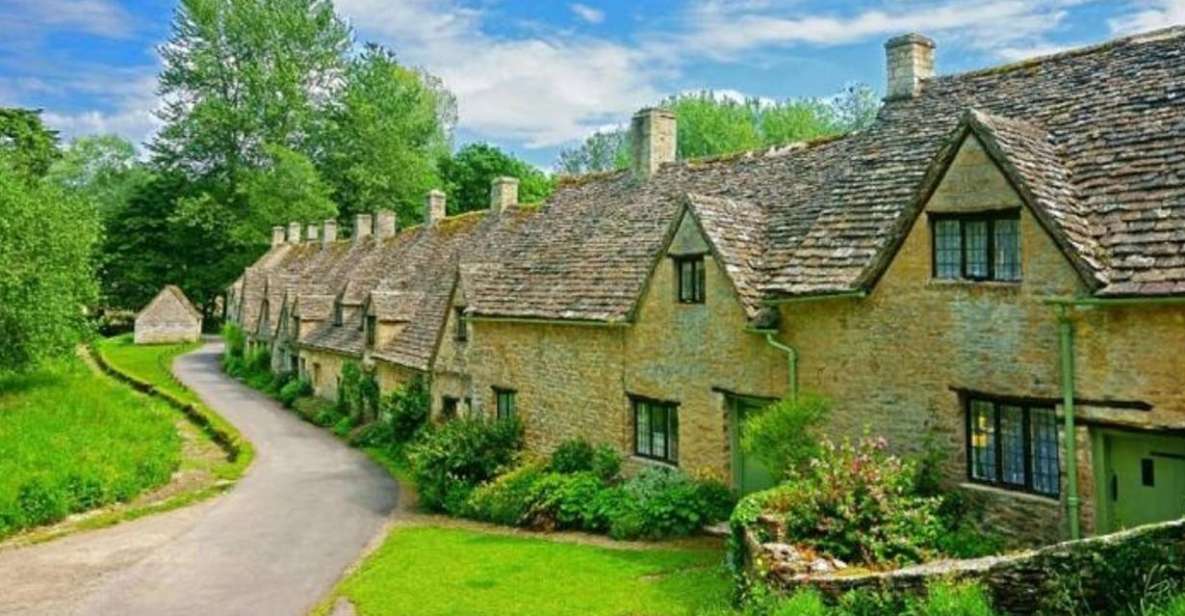 The Cotswolds With Lunch - Photogenic High Street and River Windrush